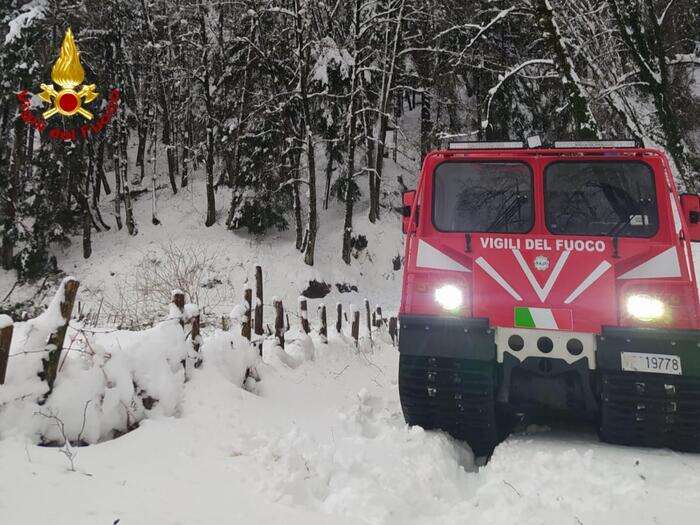 Sette persone bloccate nella neve, salvate nel Beneventano