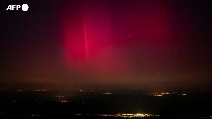 La magia dell'aurora boreale tocca anche la Francia meridionale