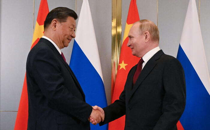 Xi a Putin: pronto a espandere la cooperazione tra Cina e Russia