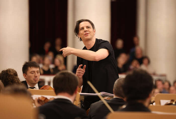 Teodor Currentzis alla Sagra Malatestiana di Rimini il 13/10