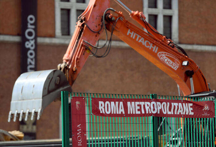 Gualtieri, 'appello al governo, salvi i fondi per la metro C'