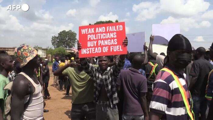 Malawi, proteste anti-governative per la crisi del carburante