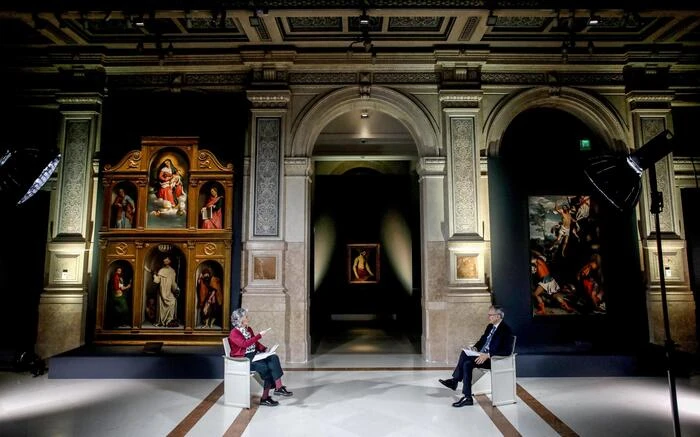Collezionisti più giovani e donne, puntano sull'arte italiana