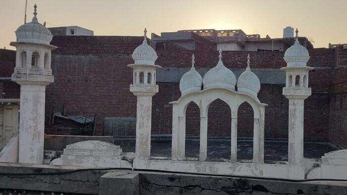 Pakistan, demolito un tempio della comunita' Ahmadiyya