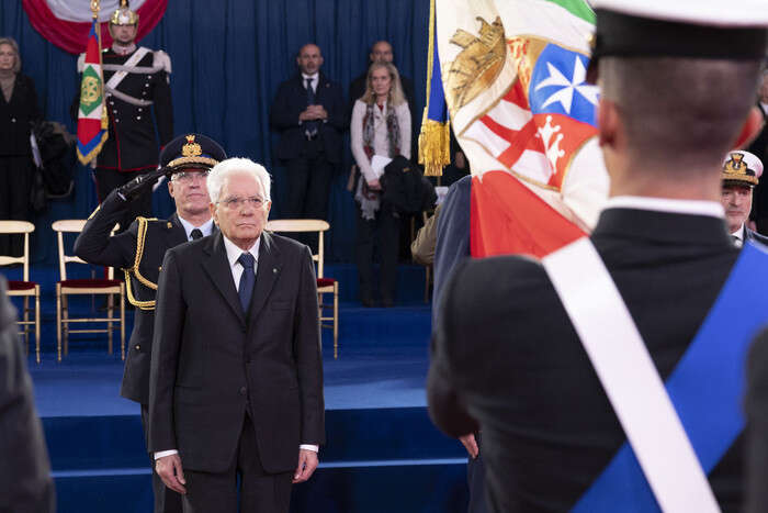 Mattarella, in alcuni Paesi l'esercizio del voto è vanificato