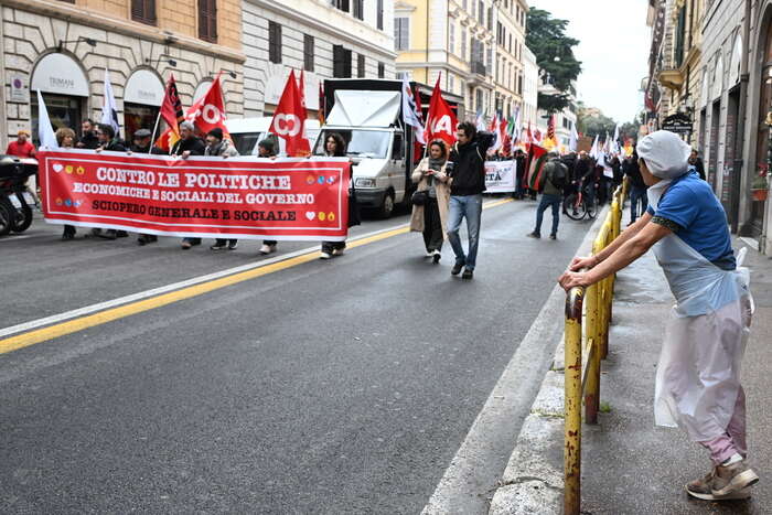 Sciopero:corteo Cgil-Uil a Roma,sfilano anche Schlein e D'Alema