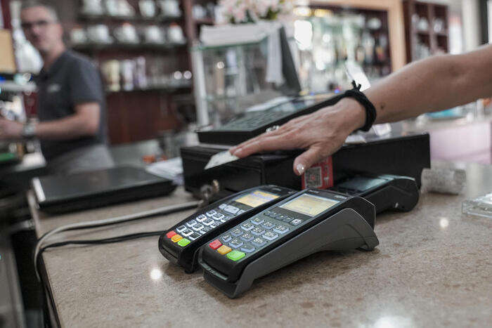 Bankitalia, monitoriamo su pos, riattivata parte servizi