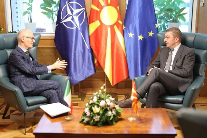 Amb. Silvestri in visita di commiato dal premier macedone