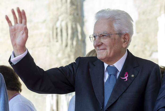 Mattarella, l'individualismo può diventare una prigione