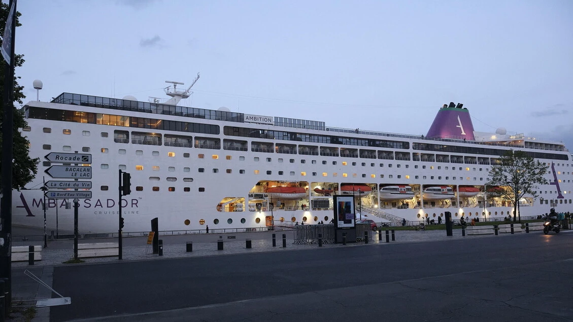 'E' semplice gastroenterite', parziale revoca del divieto di sbarco per 1.700 passeggeri di una nave a Bordeaux