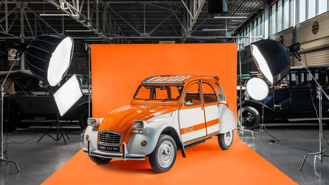 Citroën festeggia mezzo secolo della 2CV Spot