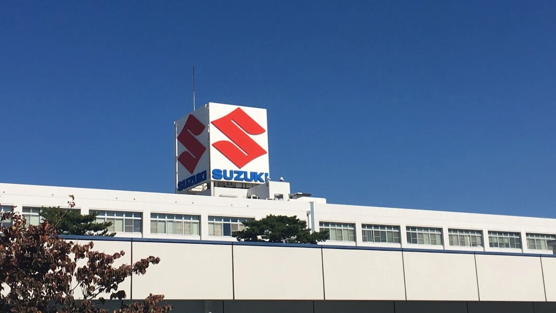 Suzuki chiude il 2025 con ricavi in crescita a 34 miliardi di euro