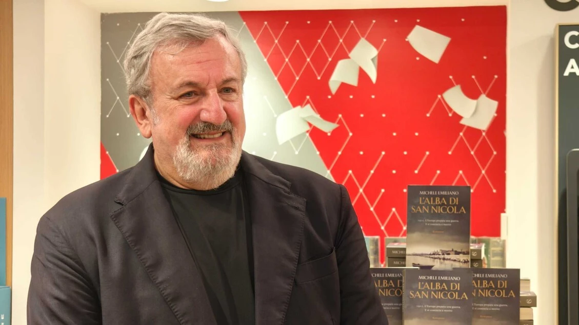 Emiliano, sto bene lontano dalla politica, chi mi trova antipatico compri il mio libro