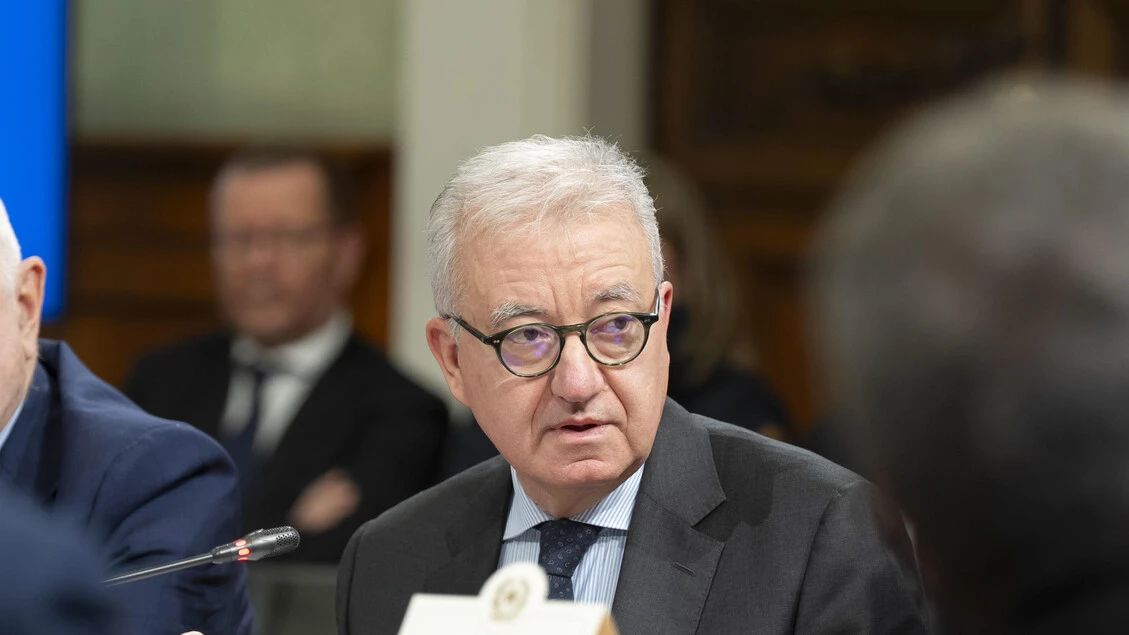 Mantovano, 'da Gratteri indagini su chi sui social è per il Si?'