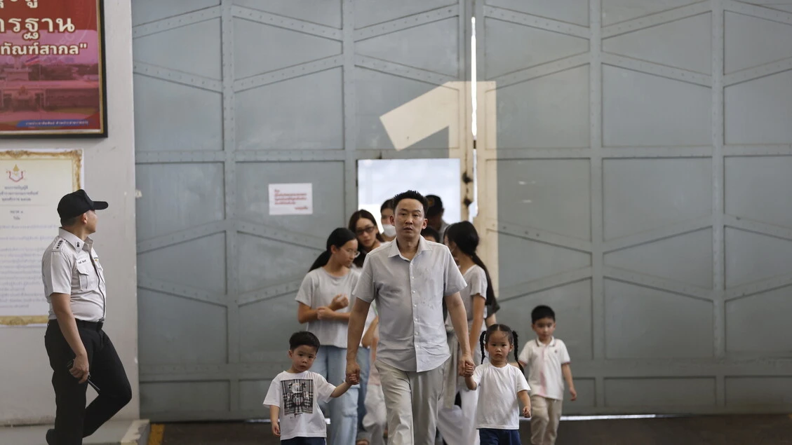 Thailandia, l'ex primo ministro Thaksin Shinawatra è stato rilasciato dal carcere