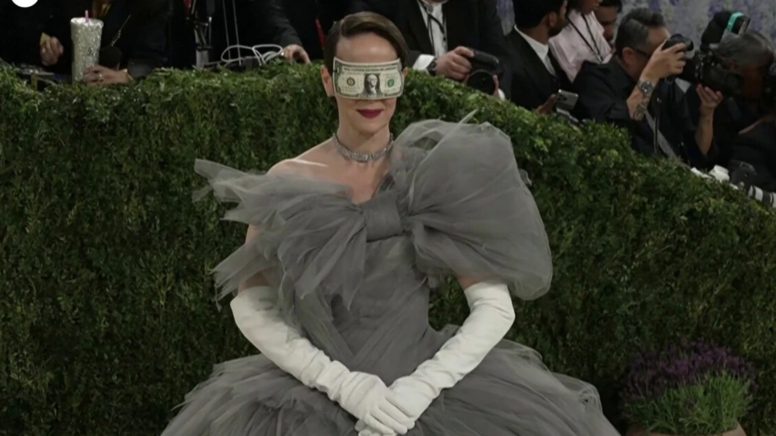 Met Gala e bizzarrie, anche l'edizione 2026 non tradisce le attese