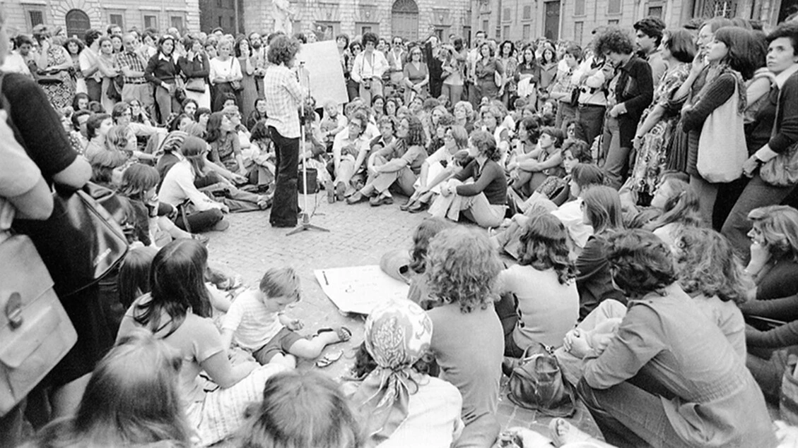 Senza gerarchie, la rivoluzione delle donne in circolo