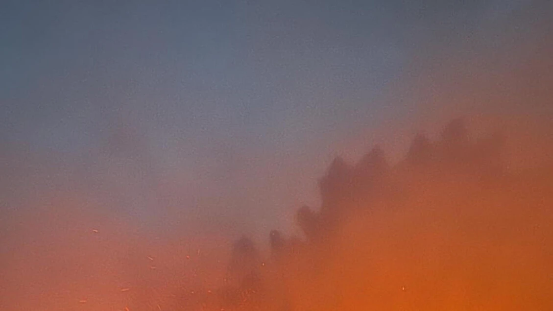 Incendio sul Monte Faeta, nella notte evacuate 3500 persone
