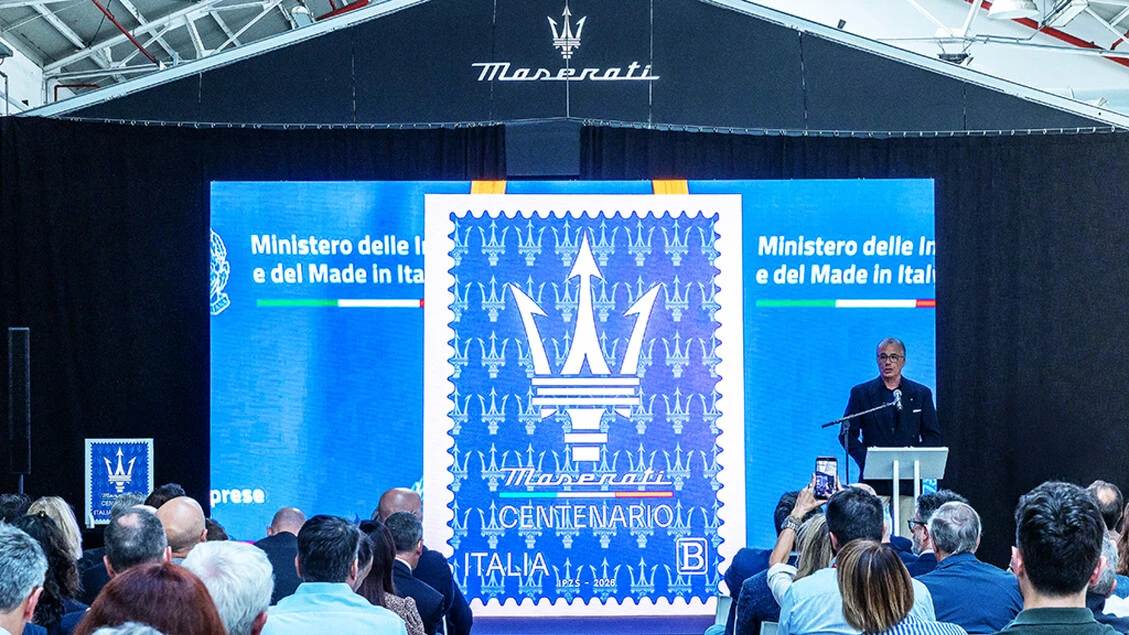 100 anni del Tridente Maserati, a Modena cerimonia annullo del francobollo celebrativo