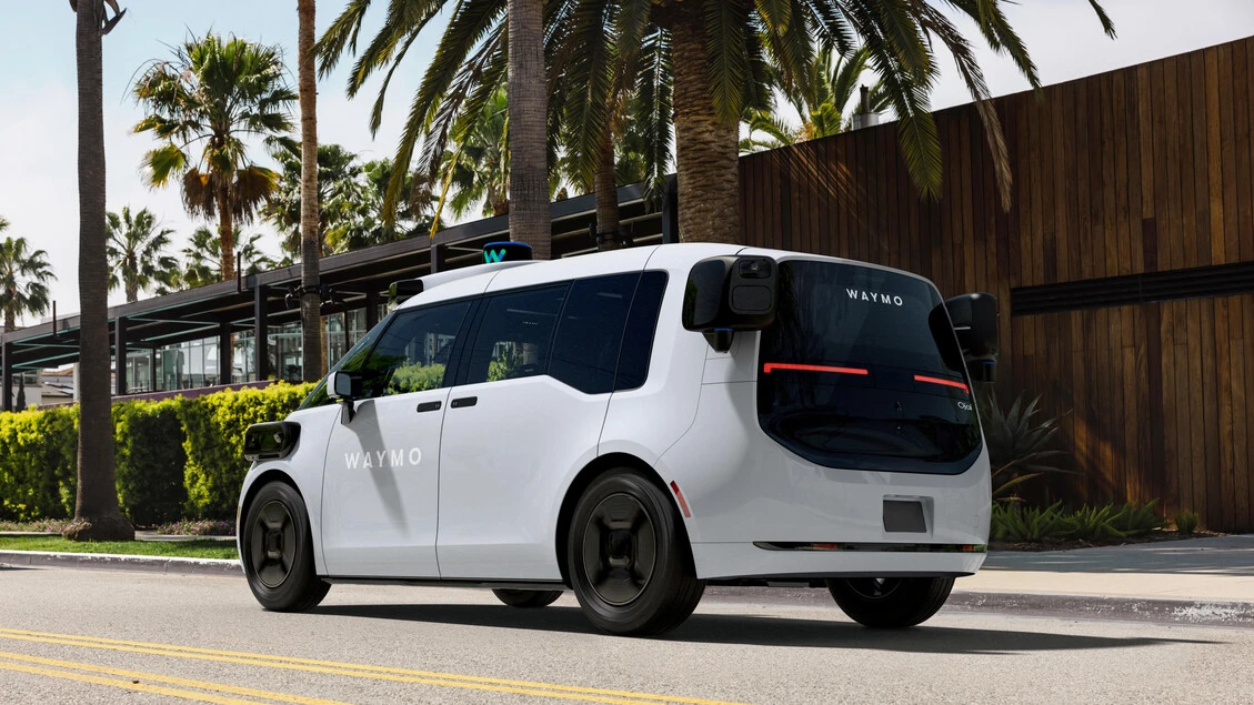 Waymo introduce la guida autonoma sul minivan elettrico Ojai e sbarca anche a Detroit