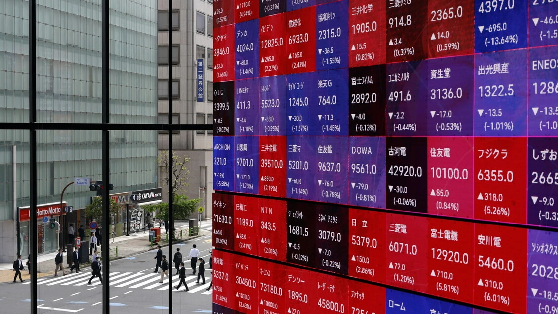 Borsa: Asia contrastata, listini freddi su colloqui Trump-Xi