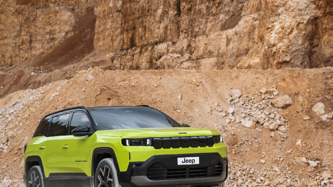 Jeep apre le concessionarie nel weekend: riflettori su nuova Compass e Avenger