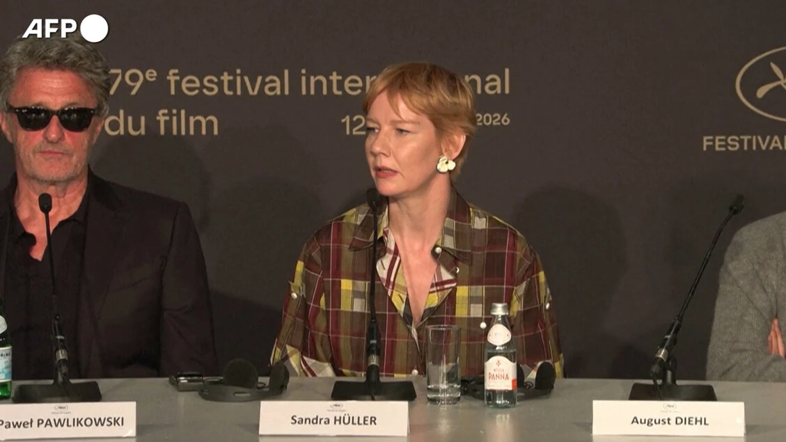 Cannes, Huller: 