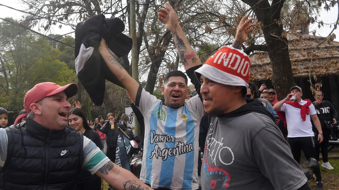 Commozione in Argentina, muore l'icona del rock Carlos 'el Indio' Solari