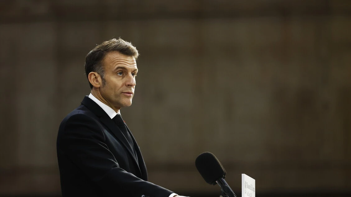 Macron, 'aumenteremo il numero di testate nucleari della Francia'