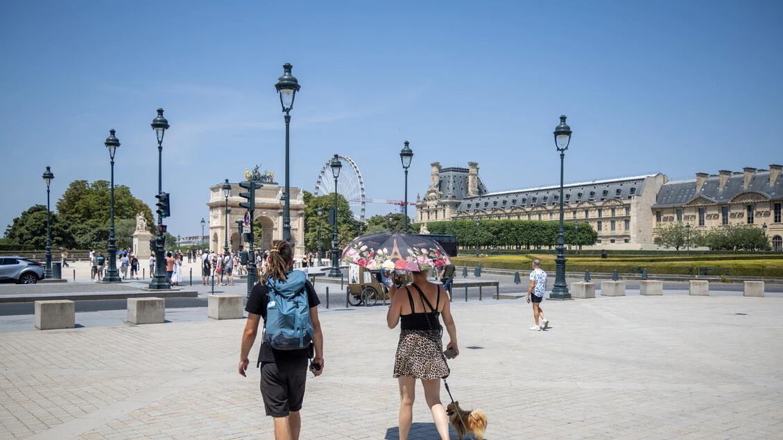 Parigi si sveglia con 14 gradi, 'ma dal 6 luglio tornerà l'afa'