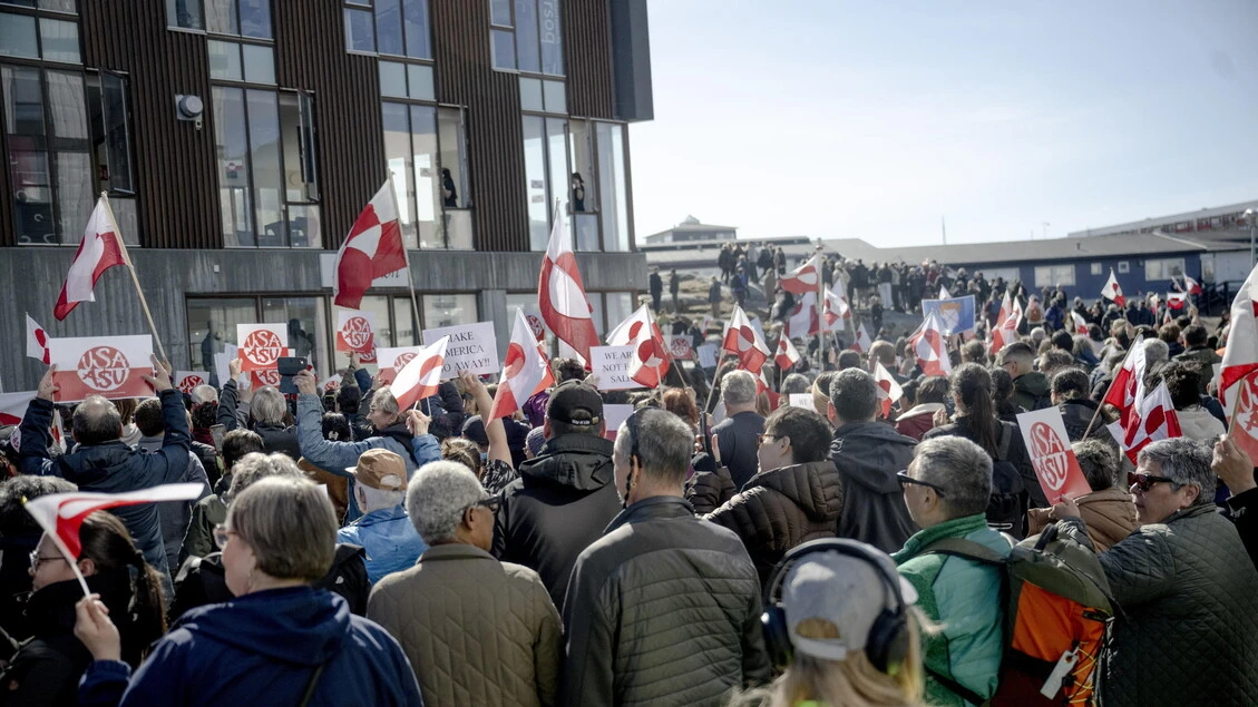 Groenlandesi protestano davanti consolato Usa a Nuuk, 'no è no!'