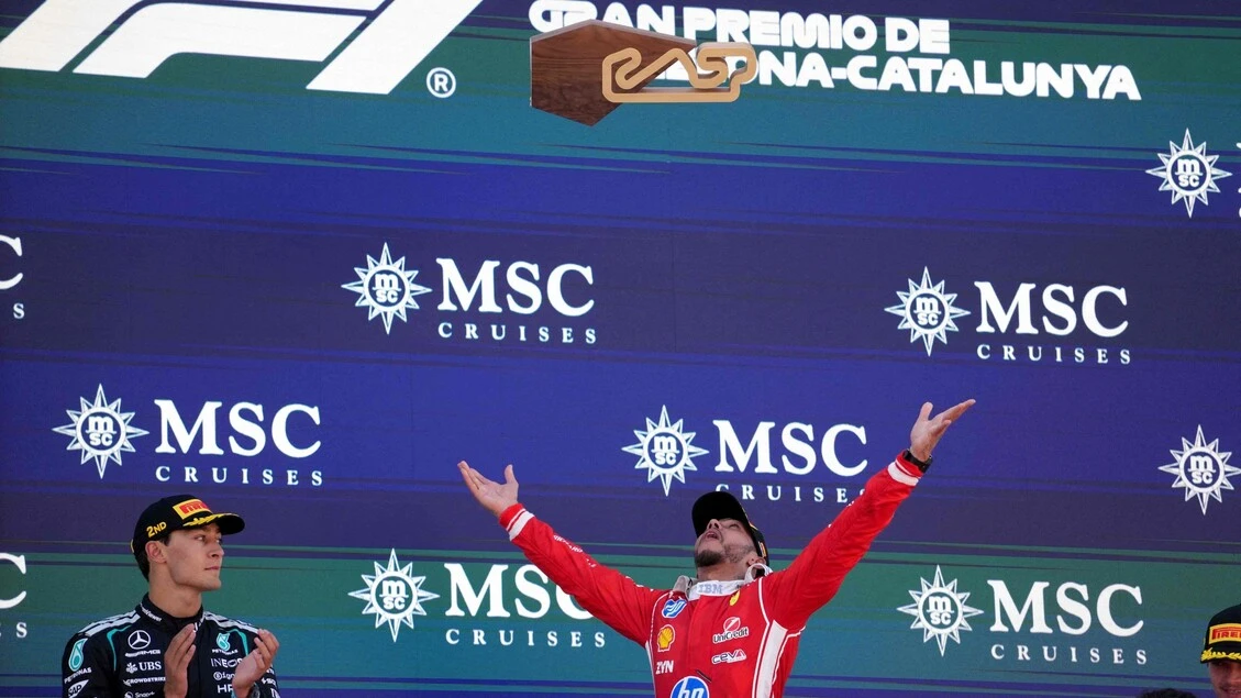 F1: Hamilton trionfa a Barcellona, prima vittoria con la Ferrari