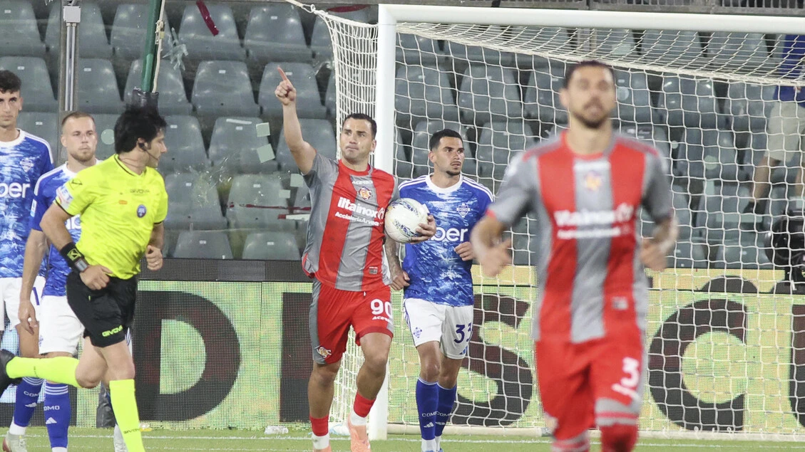 Serie A: fattore Fabregas, il Como vola in Champions, Cremonese in B