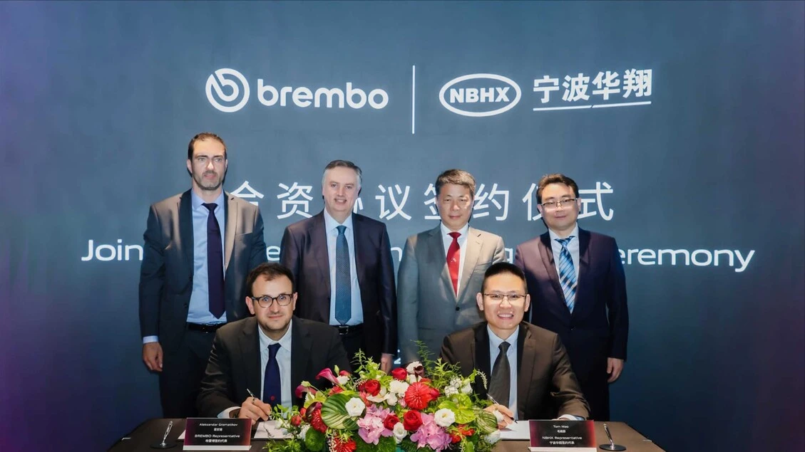 Brembo con Ningbo Huaxiang Electronic per i freni intelligenti