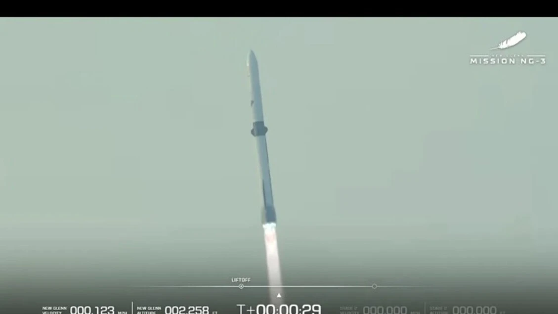Terzo volo per il razzo New Glenn di Blue Origin, riuscito a metà