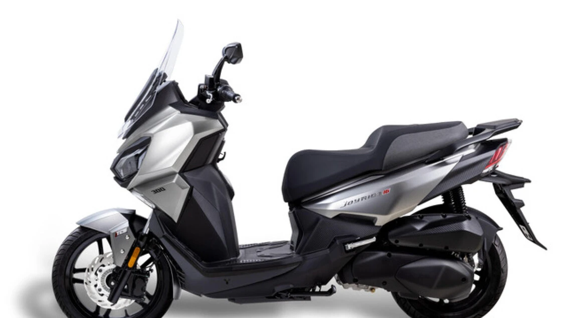 SYM introduce il nuovo Joyride 300 per il segmento degli scooter di media cilindrata