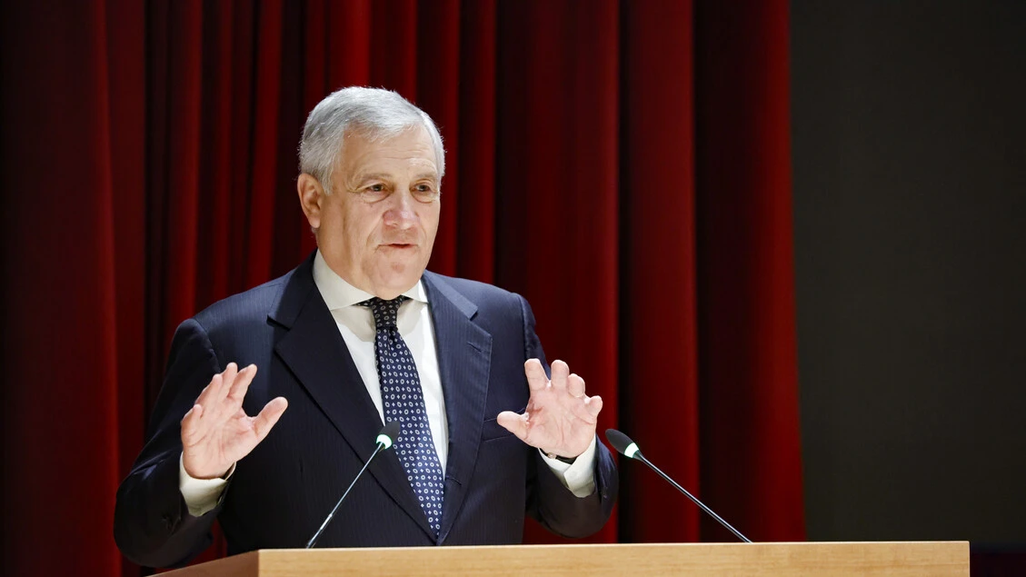 Tajani, si può indicare il premier nel programma ma non sulla scheda