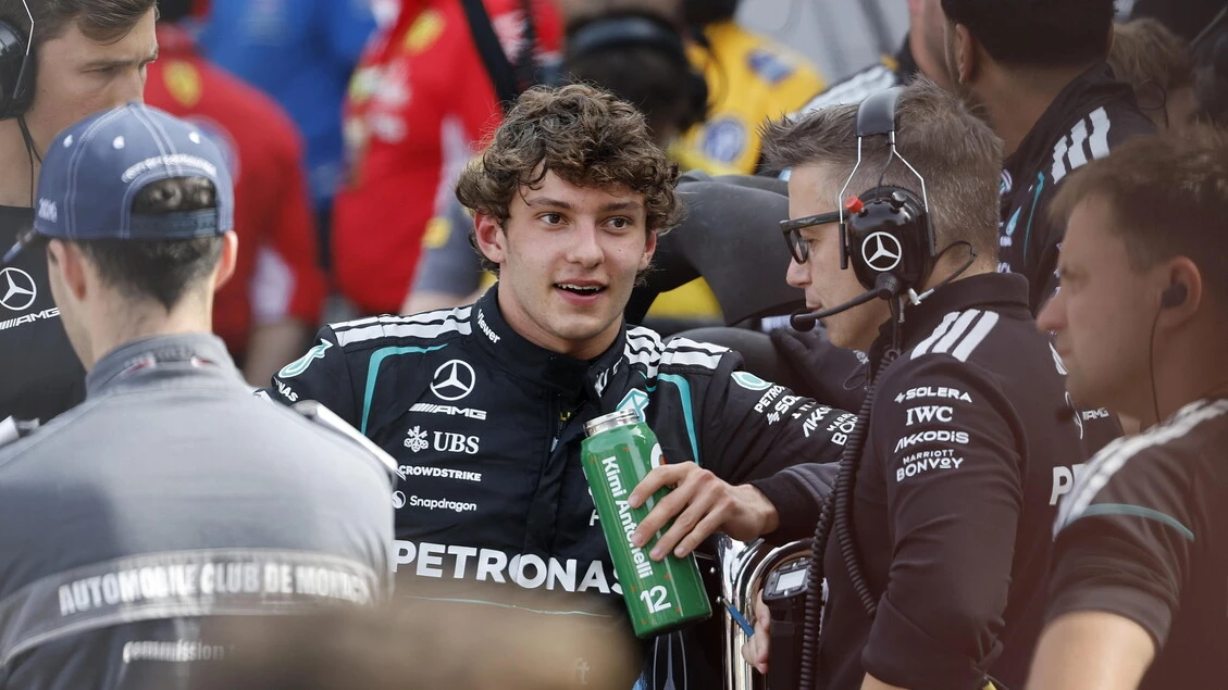 F1, Gp di Monaco: vince Antonelli, seconda la Ferrari di Hamilton