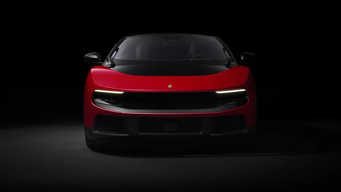 Ferrari in Borsa +1%, dopo il tonfo con l'arrivo di Luce