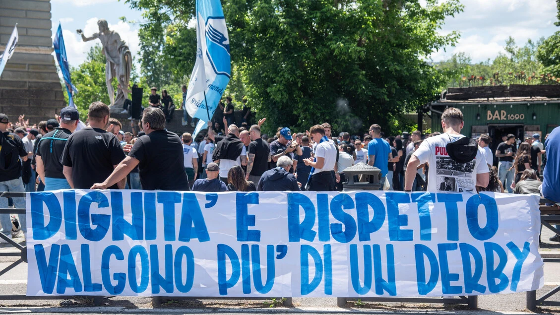 Protesta dei tifosi della Lazio, niente abbonamenti nella prossima stagione