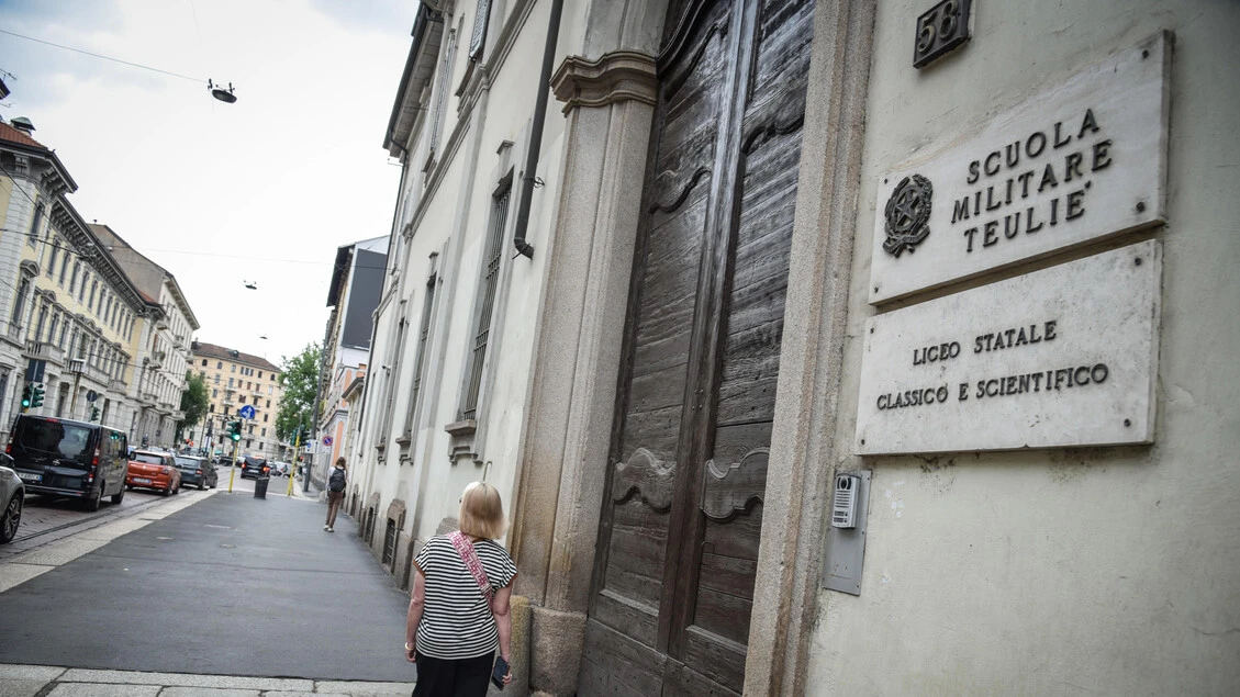 Violenze sessuali alla scuola militare, fissato l'interrogatorio del prof