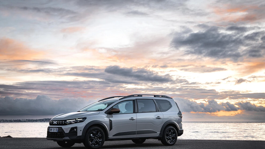 Dacia Jogger Hybrid 155, la formula che unisce efficienza e tecnologia