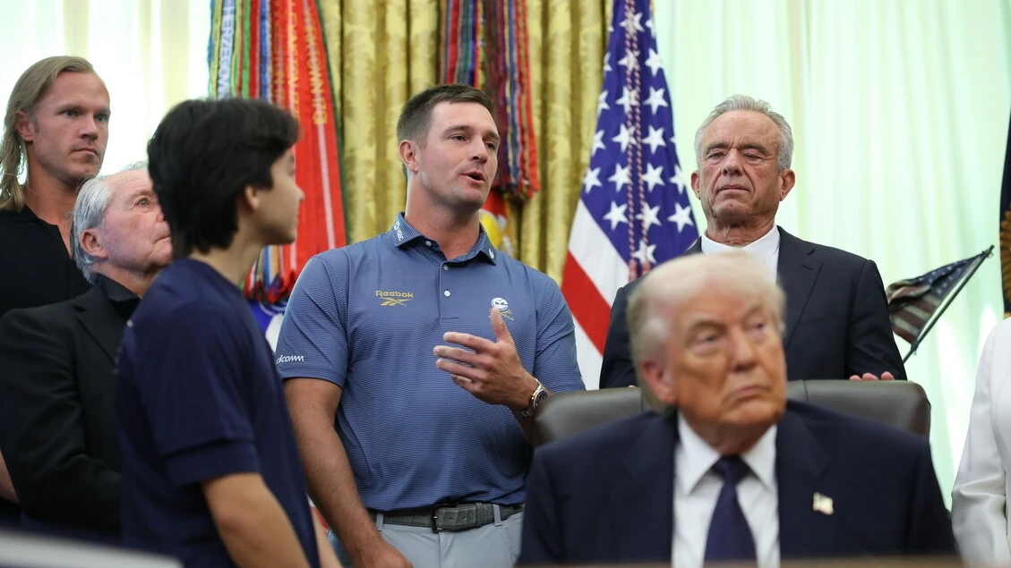Trump, 'se l'Iran accetta l'accordo, Hormuz sarà riaperto a tutti'