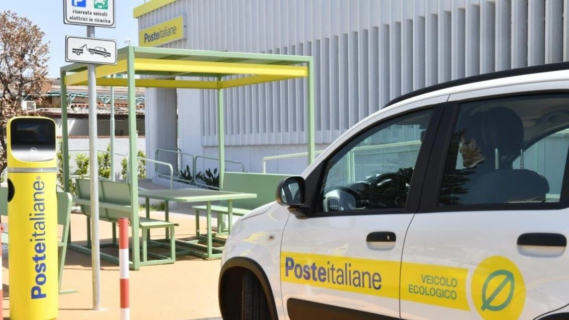 Poste, oltre 3.200 colonnine di ricarica per auto elettriche installate