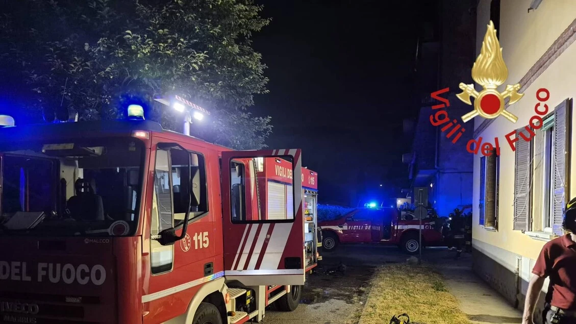 Morto in un incendio nel Comasco, rogo doloso