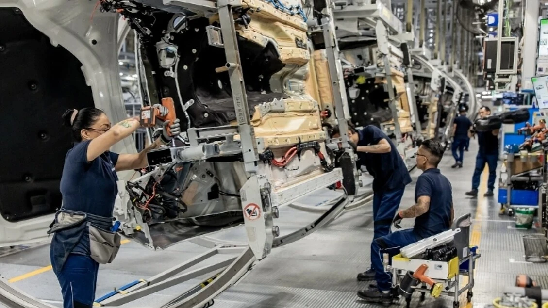 Bmw produrrà auto elettriche in Messico dal 2027