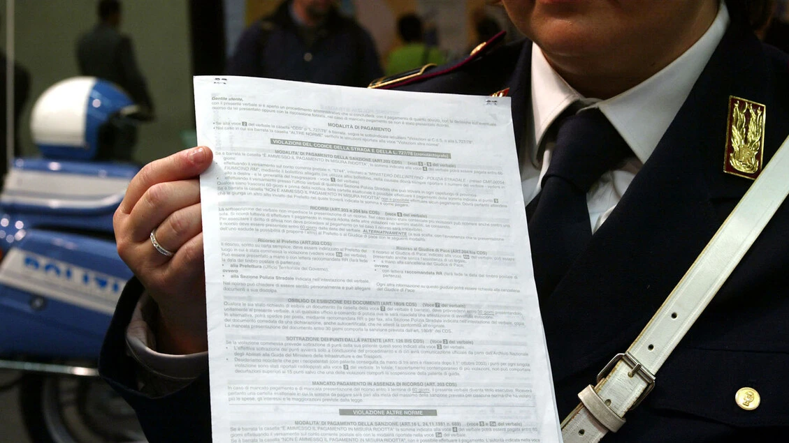 Polizia, nel 2025 oltre 1,6 milioni di multe sulle strade