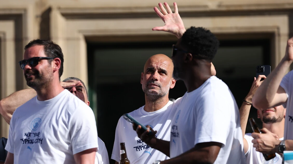 L'addio di Guardiola al City, anche Michael Jordan lo omaggia