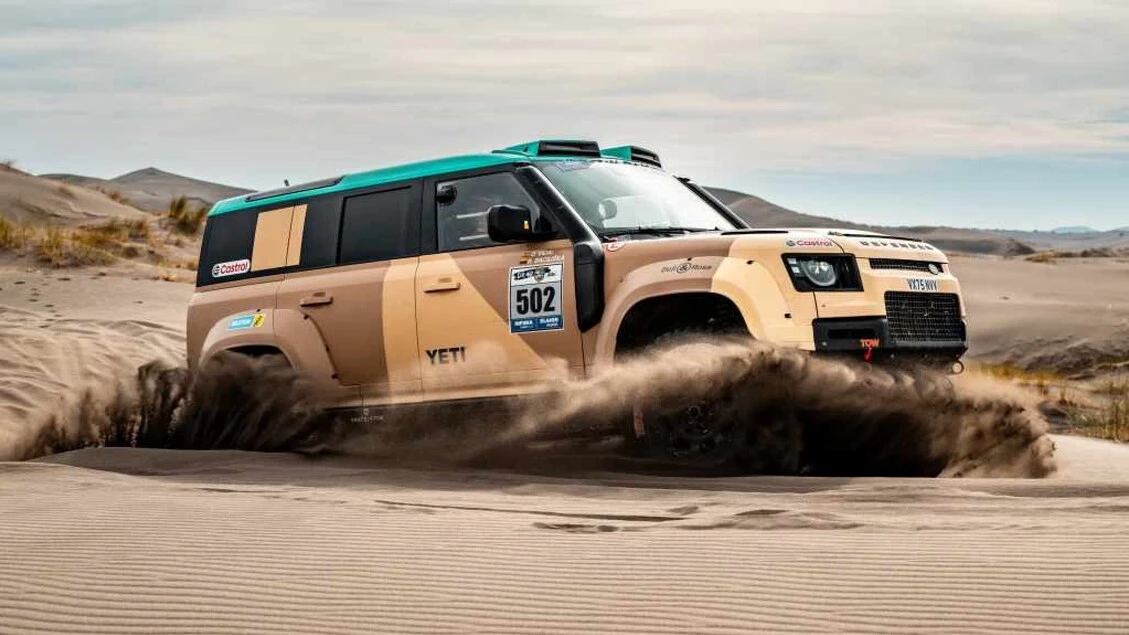 Land Rover, il Defender Rally vince in Argentina
