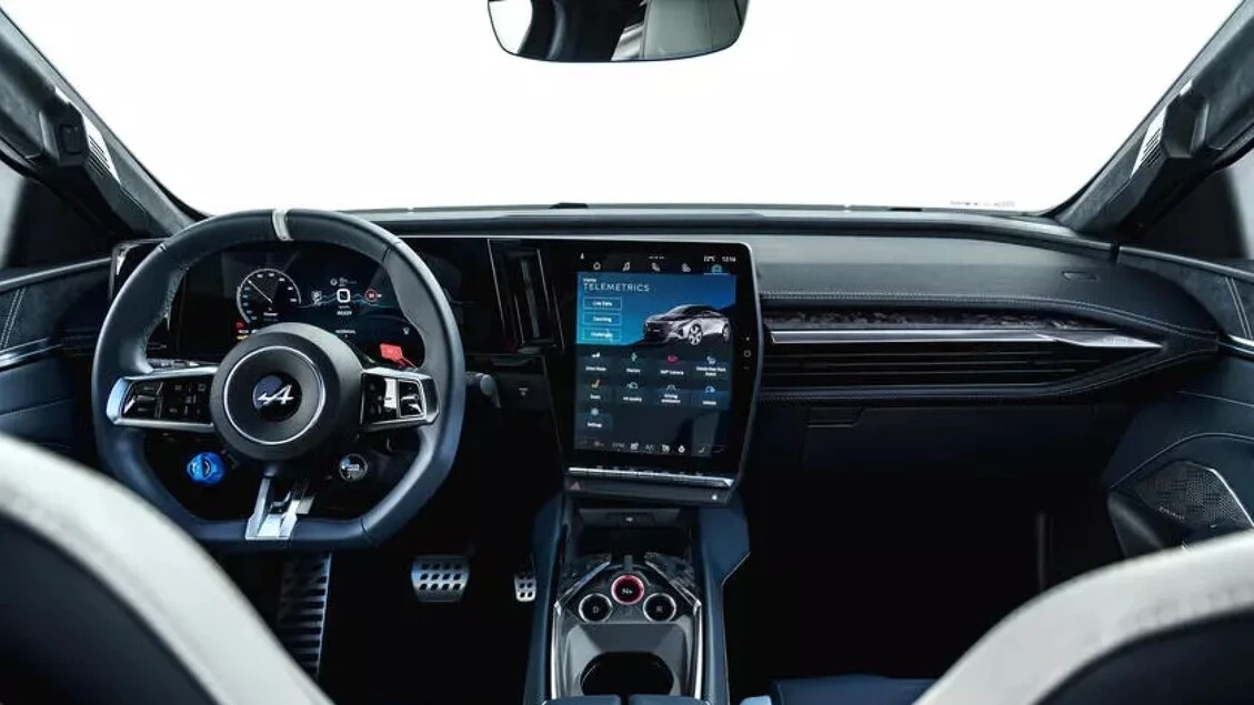 Alpine A390, una sportiva per cinque